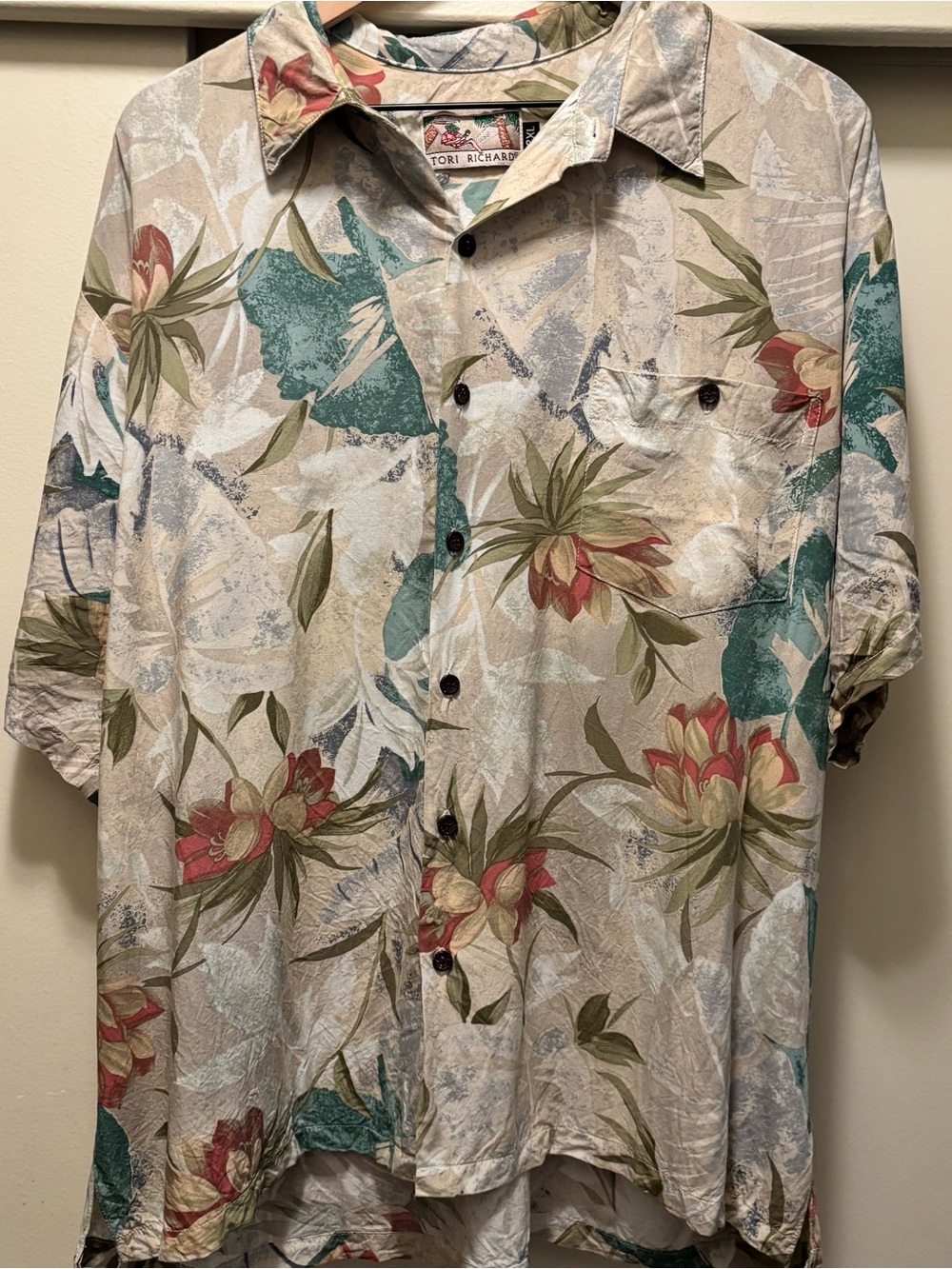 Vintage Tori Richard  floral button-up Hawaiian camp shirt 2X made in Hawaii